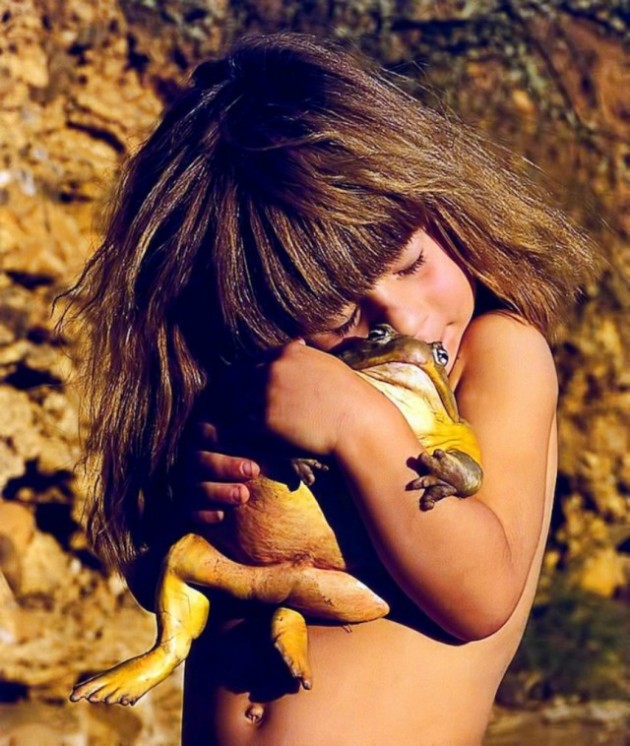La fille qui parlait aux animaux Tippi-mowgli-11-640x758